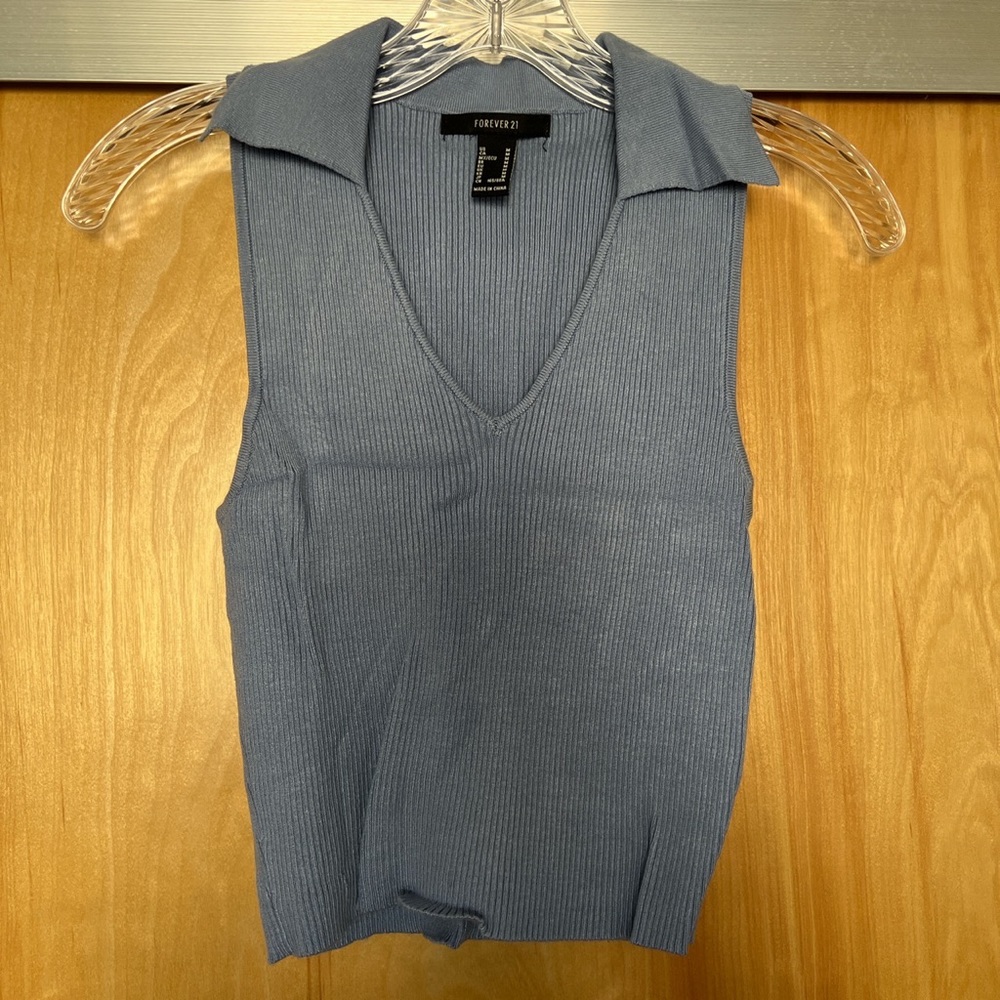 Blue sleeveless fitted top